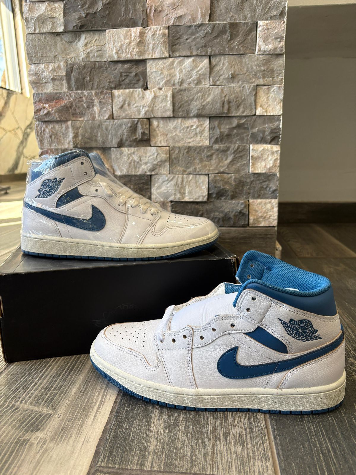 Jordan 1 Mid OG