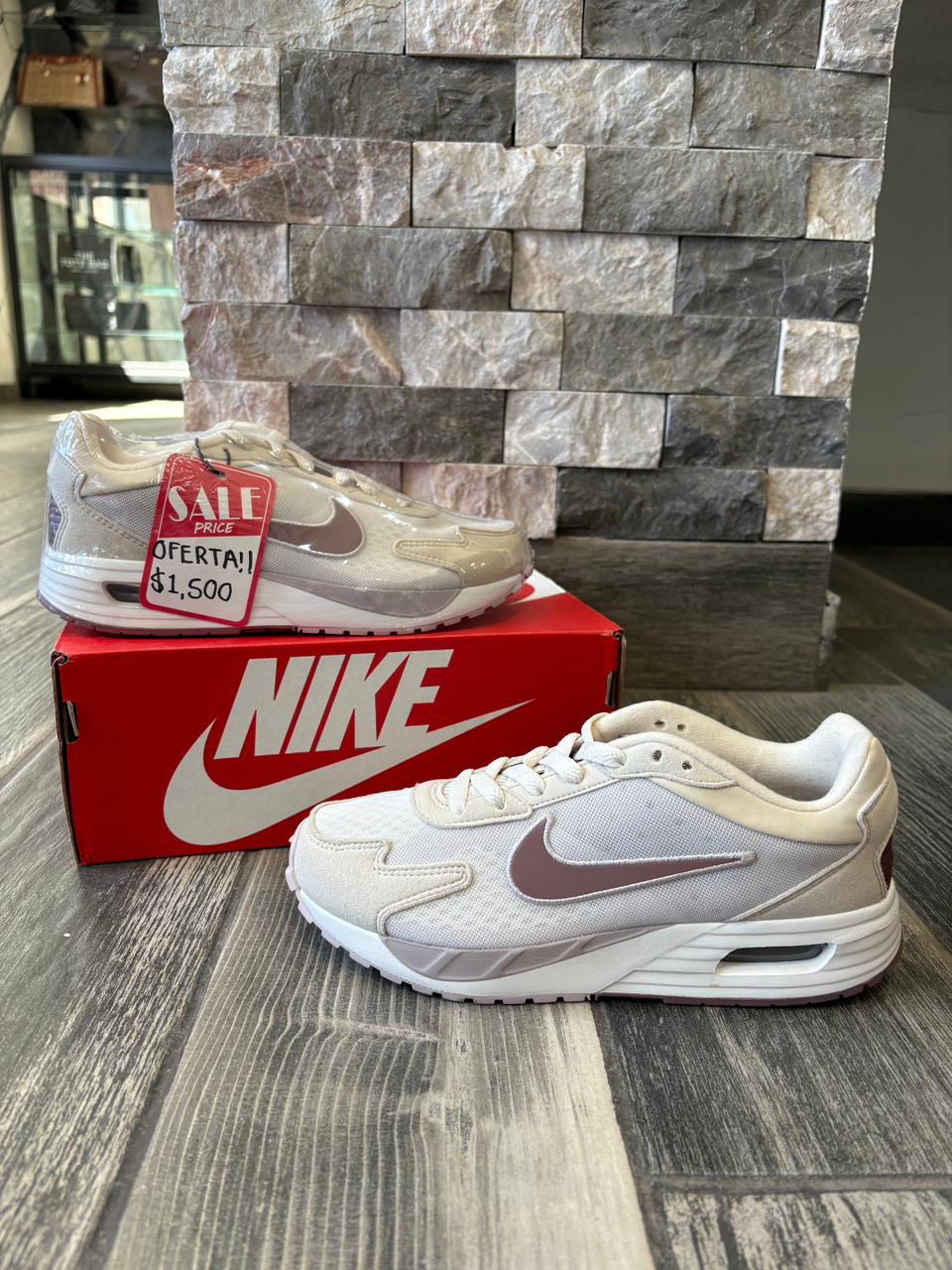 Nike AirMax Ivo OG