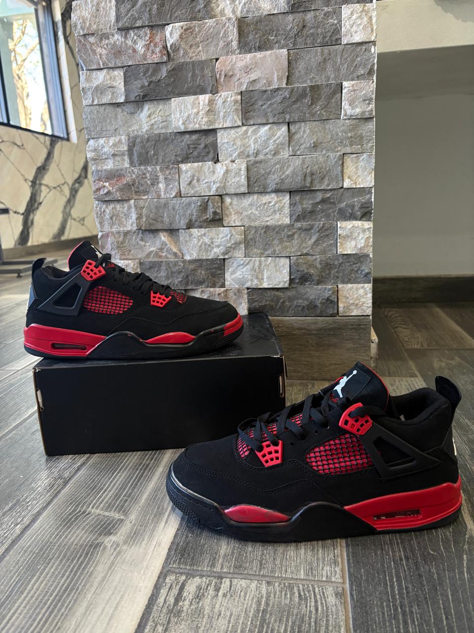 Jordan 4 G5