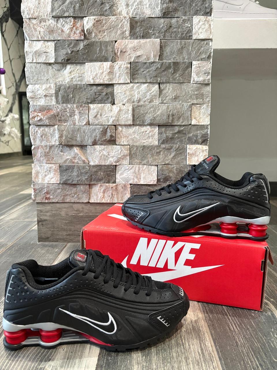 Nike Shox G5